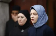Turkish series Kızıl Goncalar episode 16 english subtitles