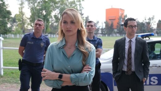 Bereketli Topraklar episode 3 online with English subtitles